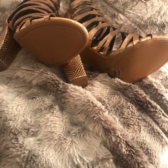 Rose Gold Block heels - Picture 4 of 4